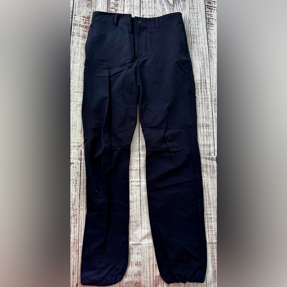 The North Face Men’s Navy Hiking / Climbing Pants Size 30x30 NWOT UPF 40+ - Picture 2 of 10